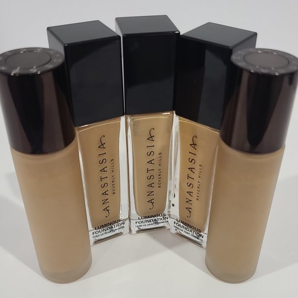 5 Foundation Luminous Bottles:3 Anastasia, 2 Becca